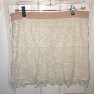 American eagle white/cream crochet skirt